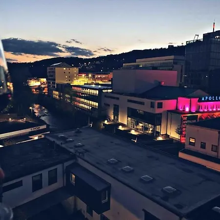 Zentrale Maisonette Mit Dachterrasse & Netflix Apartman *